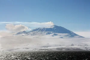 Vulcão Antártica – reprodução 2 – agoranovale