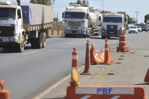 transito motoristas caminhão – Agência Brasil – agoranovale-lajeado
