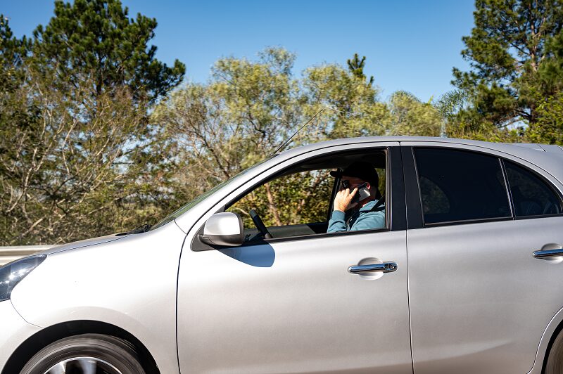 trânsito rodovias celular uso ao dirigir e movimento – agoranovale-lajeado (1)