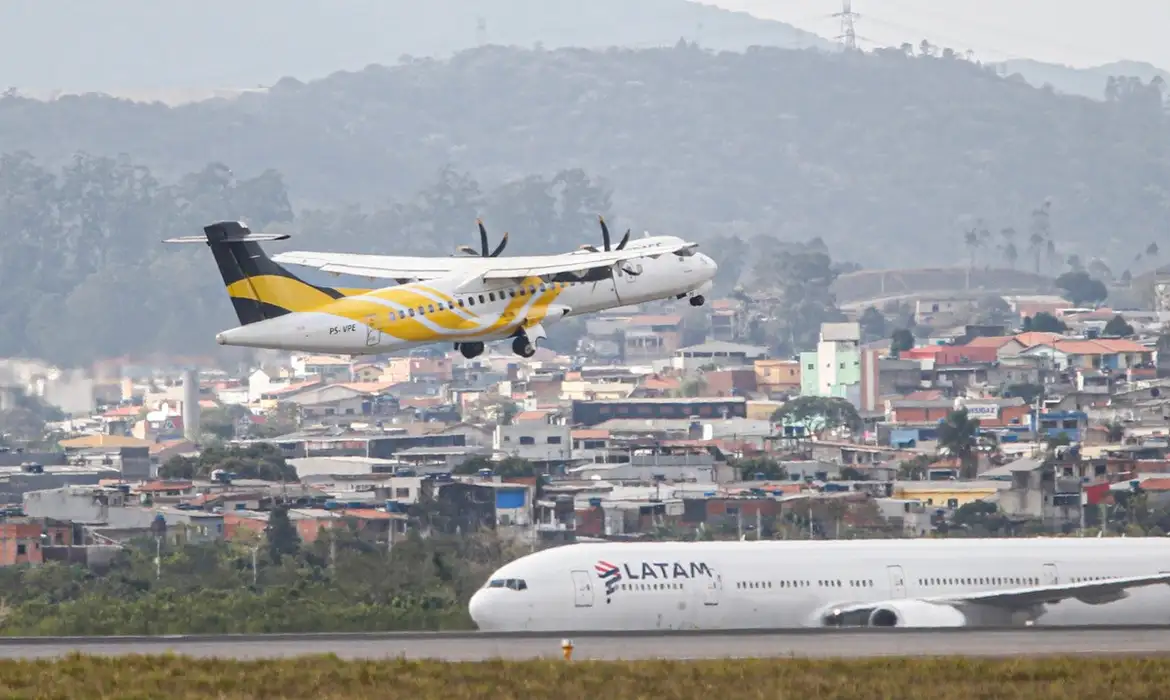voepass1 voo avião aeronave Paulo Pinto Agência Brasil