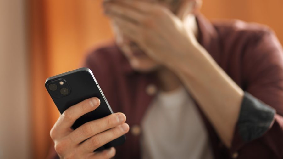 golpe telefone usuário – freepik