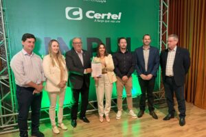 Assinatura da nova sede Certel – Laura Mallmann