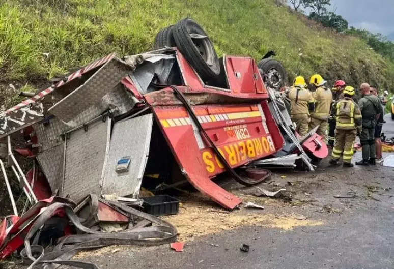 acidente bombeiros