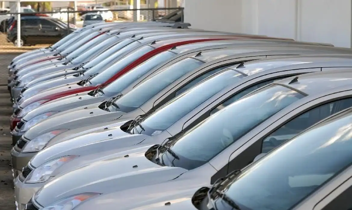 veículos carros montadoras