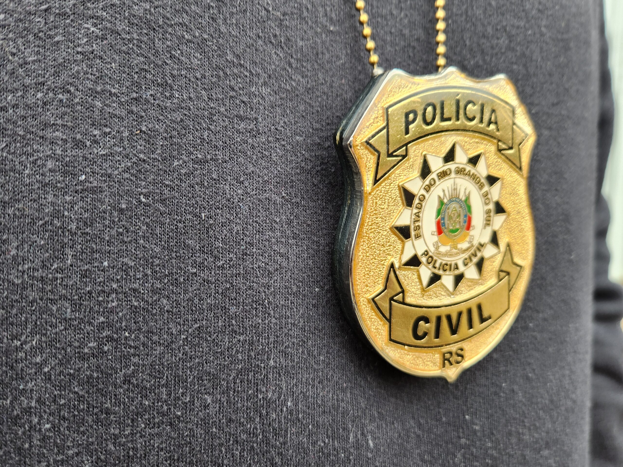 Policia Civil distintivo agora no vale