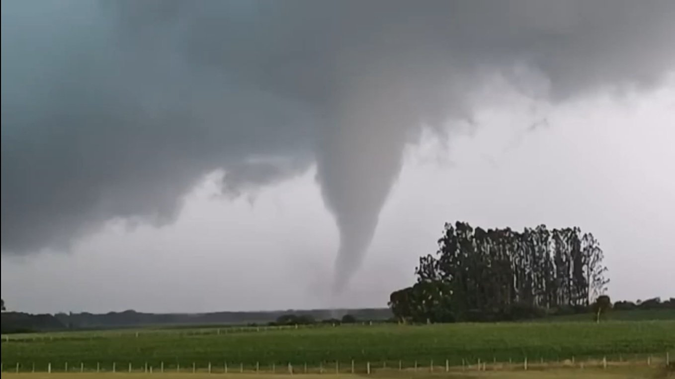 tornado RS