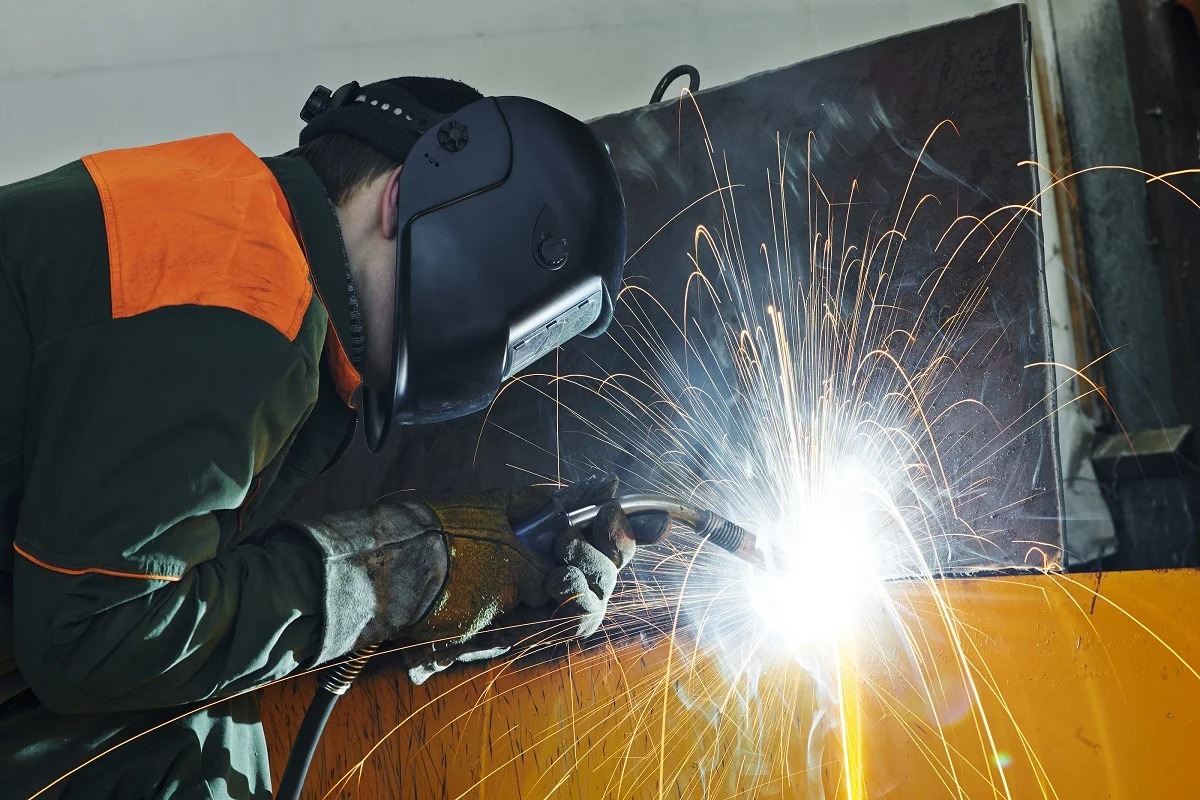 trabalho emprego soldador indústria