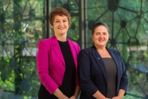 1) Professoras Cintia Agostini e Evania Schneider – Crédito – Antonio Luiz Marini Marchi