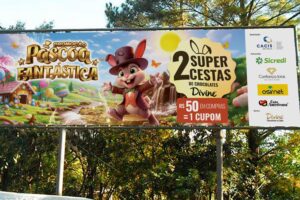 Cacis—Mockup-Outdoor-875x275cm—Páscoa-Fantástica-2026