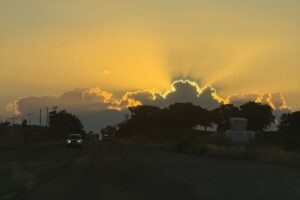Por do sol tempo fim de tarde natureza nuvens – Agora (2)