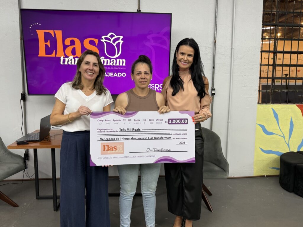 Prêmio Elas Transformam – Gláucia e Lauren com Elisandra
