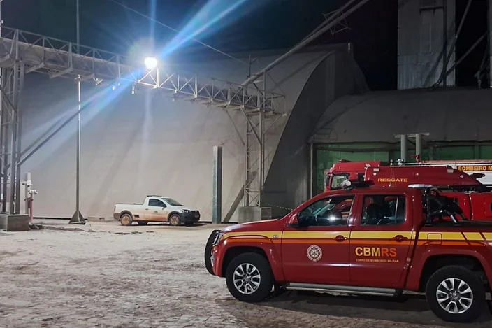 Bombeiros silo tapejara