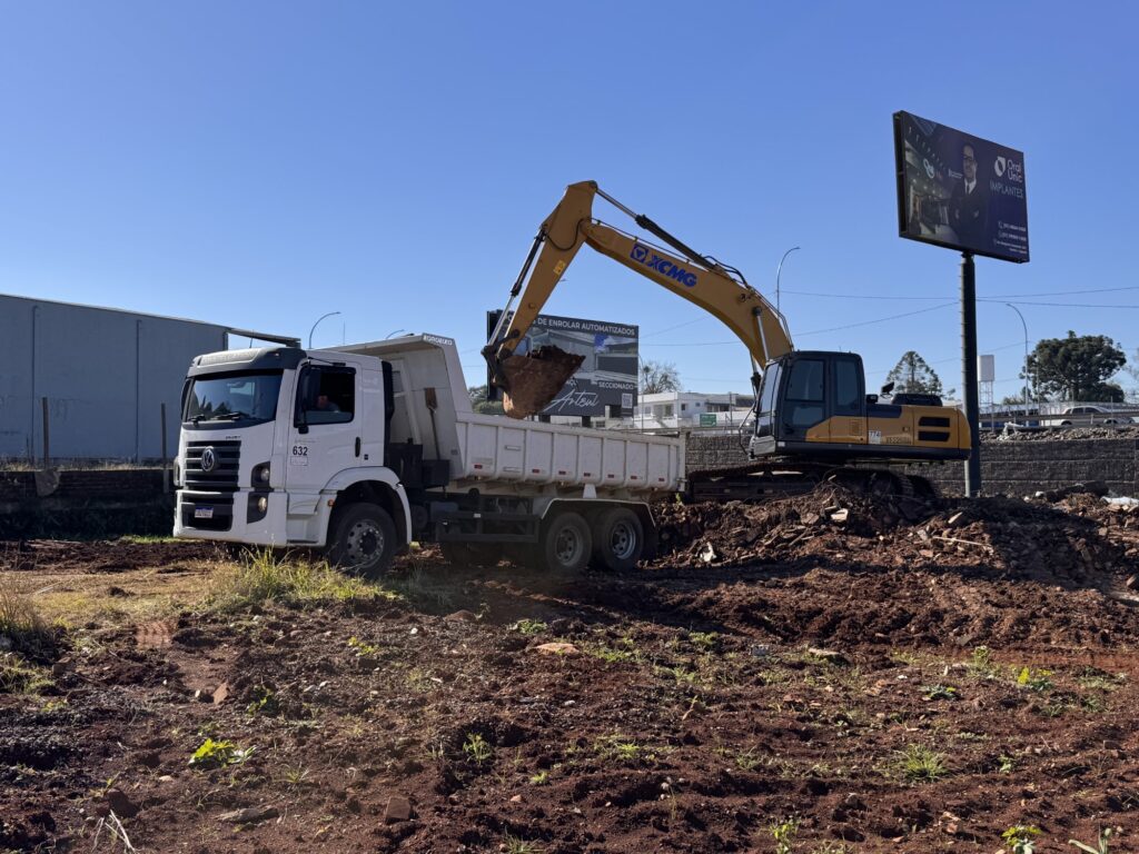 Limpeza de terreno enchente Lajeado zona arraste (2)
