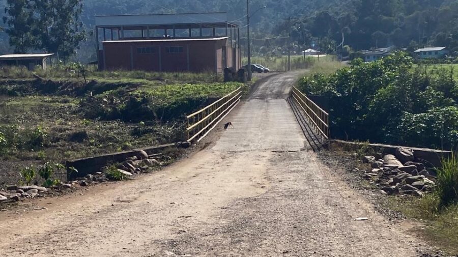 Ponte do Jacarezinho Encantado