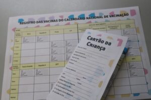 cartão de vacinas crianças