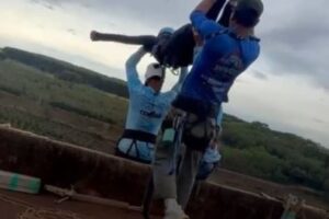 jovem queda ponte