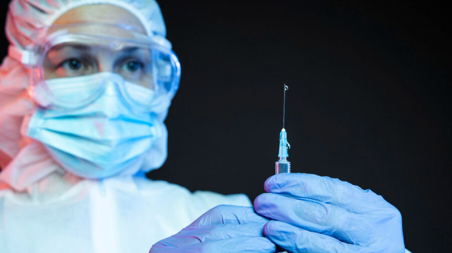 vacina IA medicina FreePik