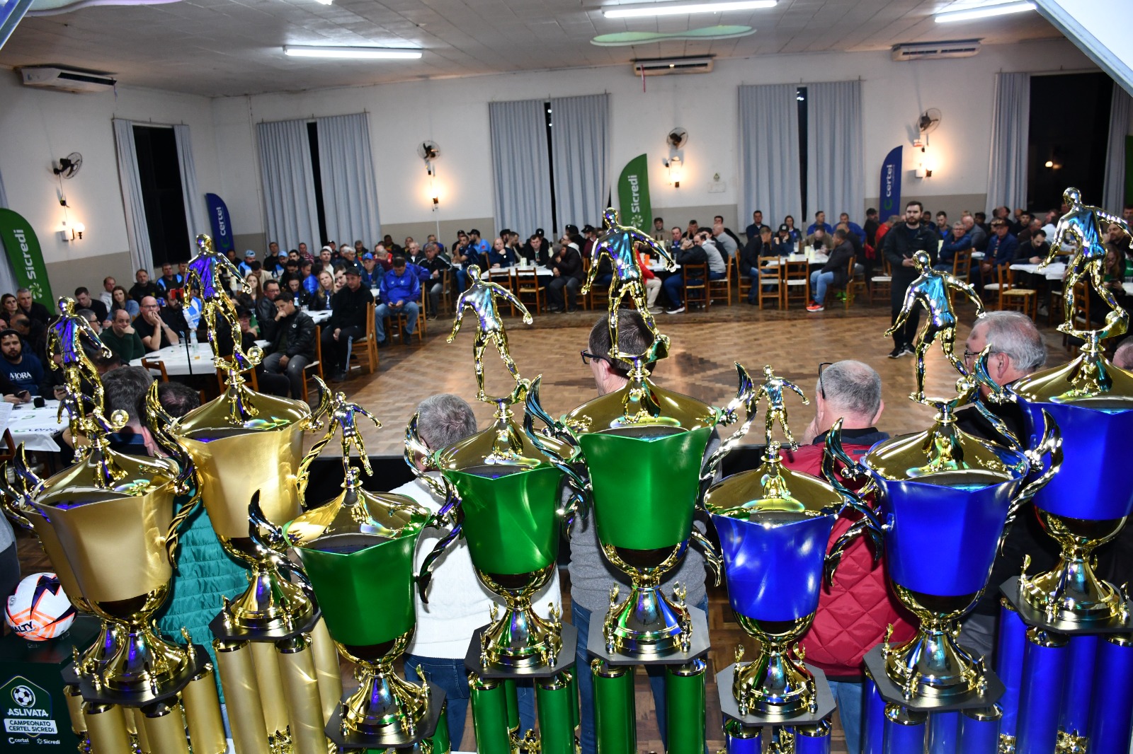 Desportistas ouviram atendamente às considerações sobre o campeonato