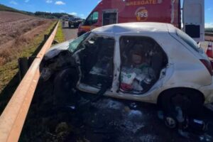 acidente carro Lagoa Vermelha